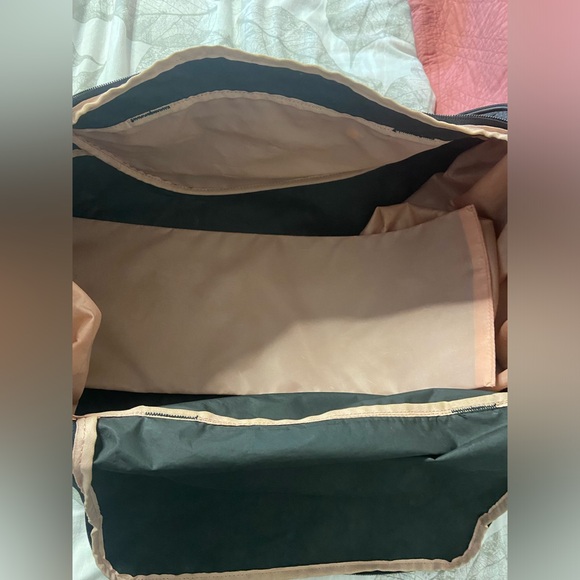 PUMA Rose Gold Travel Duffle Bag - Picture 8 of 8